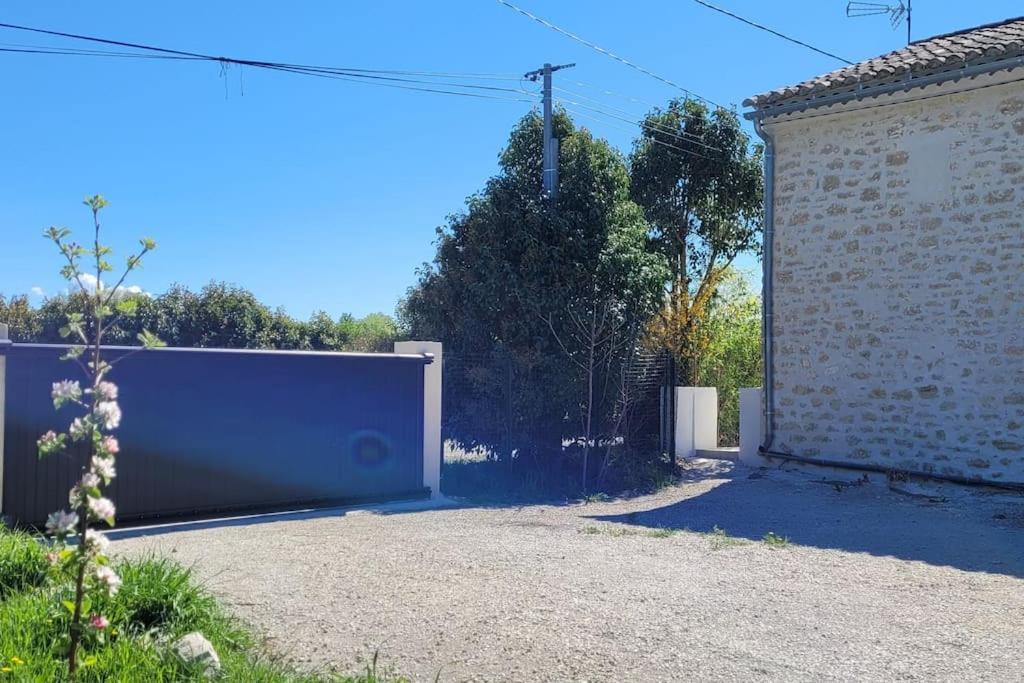 Location Dans Mas Provencal