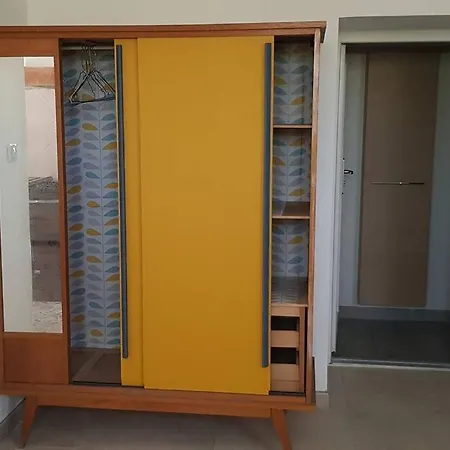 Location Appartement Dans Mas Provencal Monteux Extérieur photo