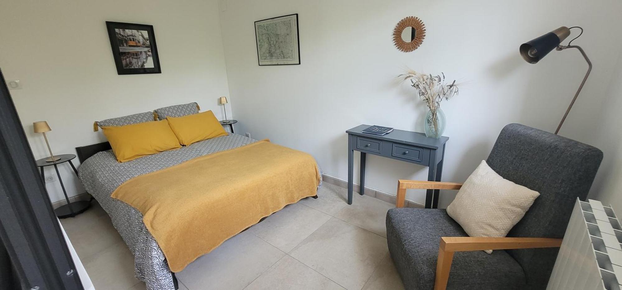 Apartment Location Dans Mas Provencal *