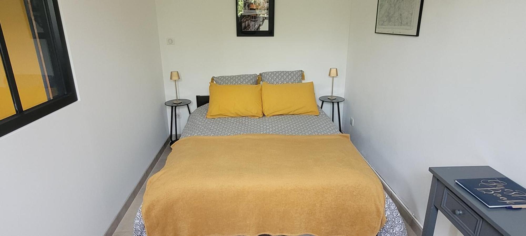 Location Dans Mas Provencal * Monteux